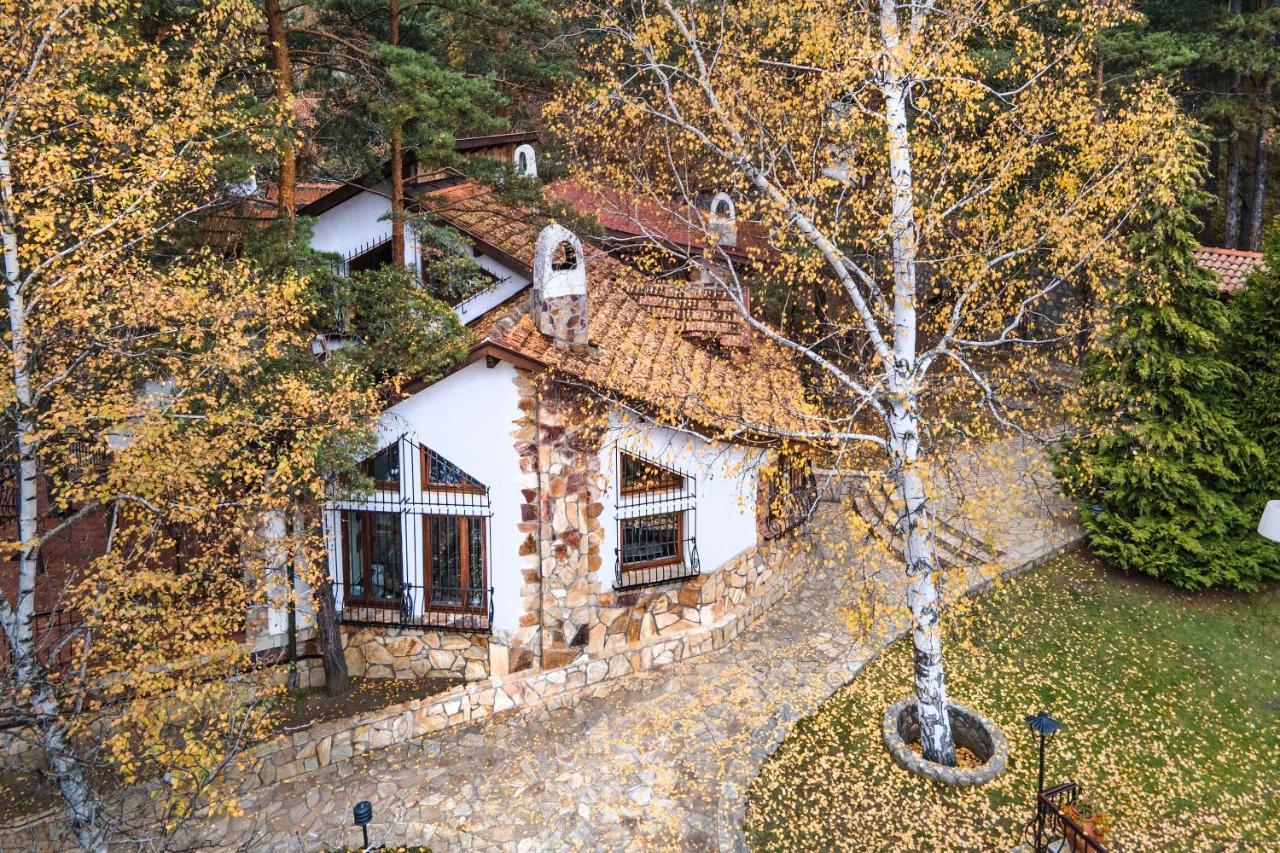 Villa Anna Luxury Lake Residence Shtarkelovo Gnezdo Экстерьер фото